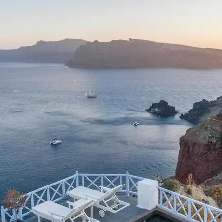 Charming Santorini Yagos 1 Bedroom Min Children Age 12 Years Private Furnished Balcony With Hot Tub Overlooking The Sea